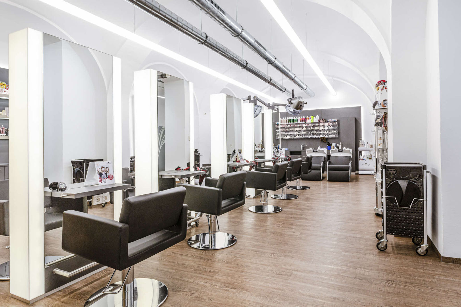 Hair_and_More_Barbara_Schweiger_Retz_1
